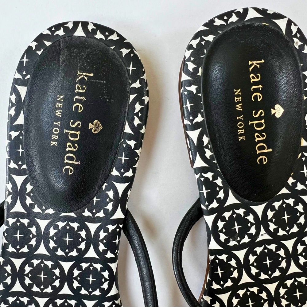 Kate Spade Geometric Black and White Sandals Flip Flops - Picture 6 of 9
